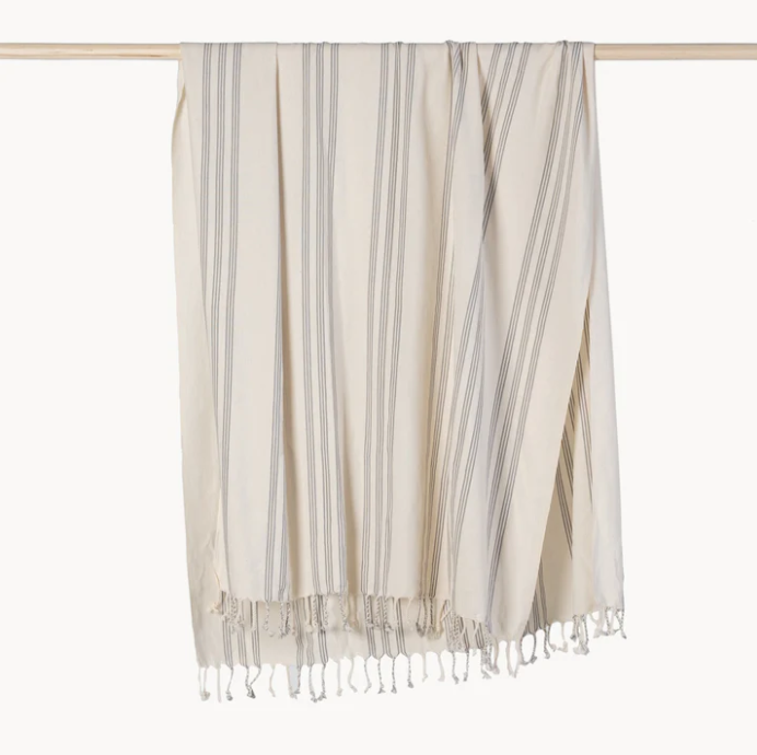 Aldo Towel & Wearable Throw