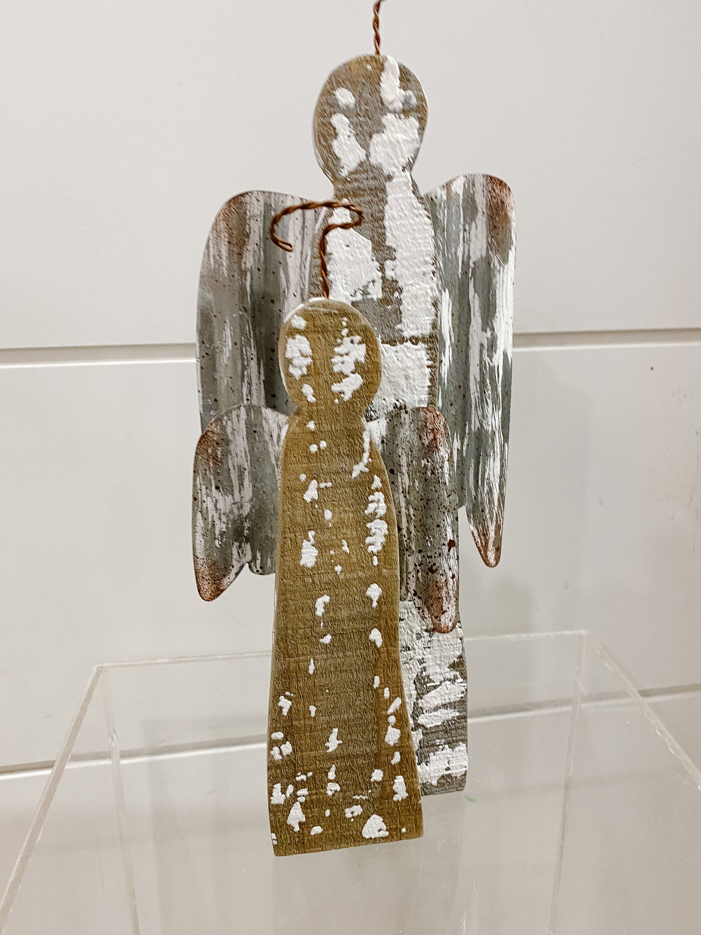 Natural Wooden Linked Ring Decor