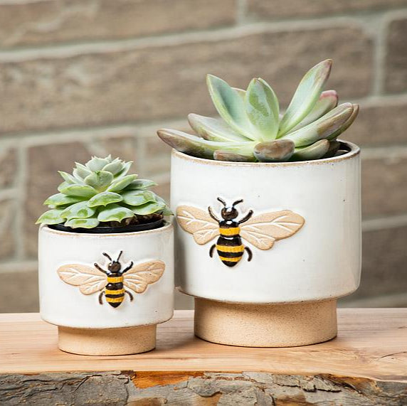 Emboss Bee Pot