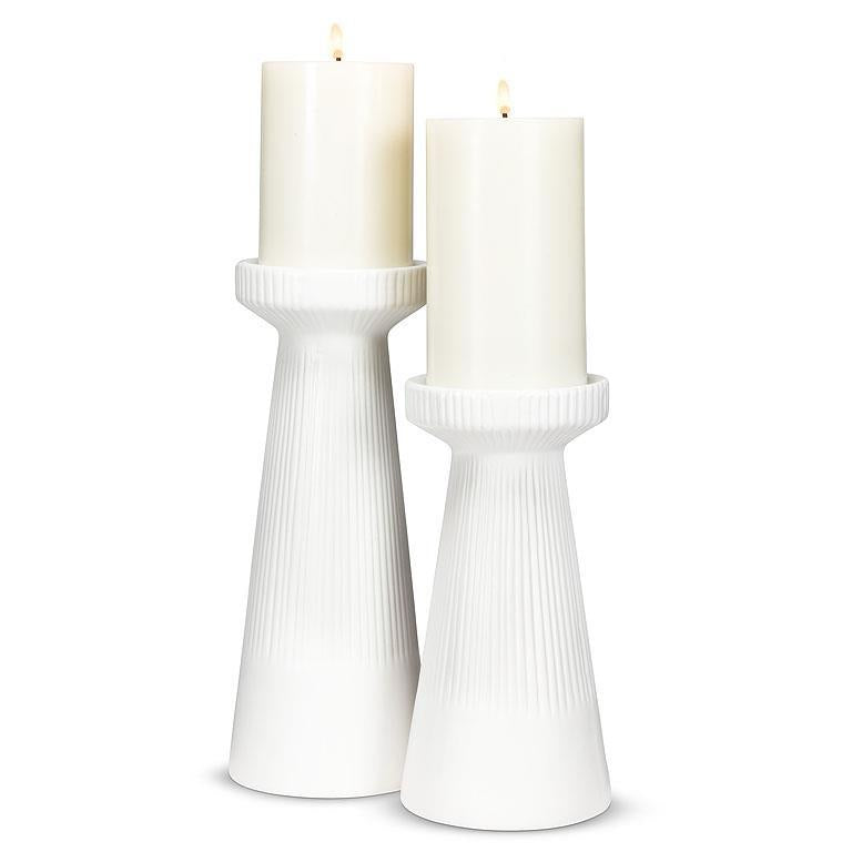 Ribbed Pillar Holder