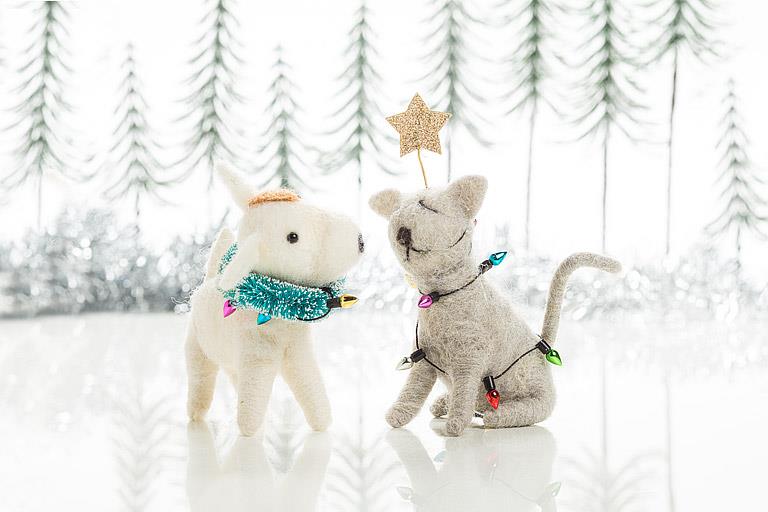 Bull Terrier with Wreath Ornament