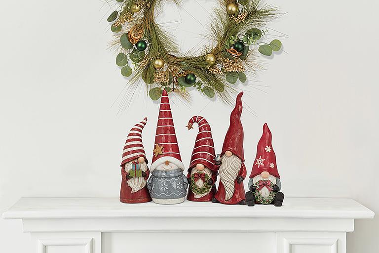 Large Gnome with Wreath