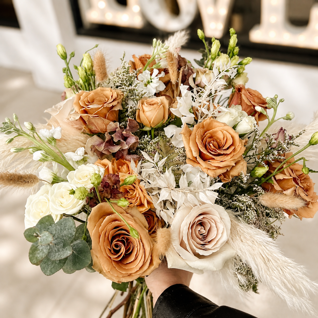 THE HARPER Pastel Loose Hand-Tied Bouquet
