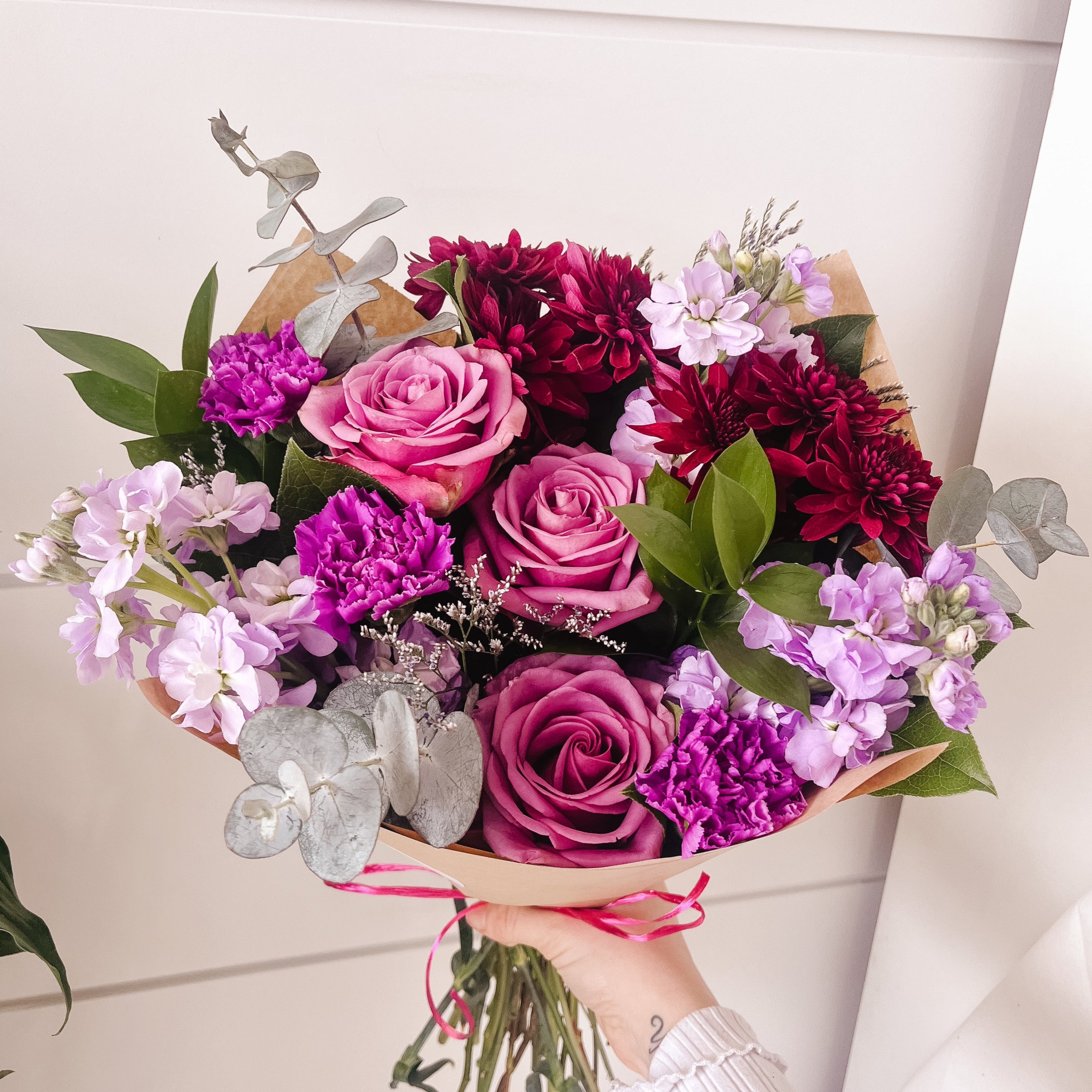 THE FINLEY Bold Loose Hand-Tied Bouquet