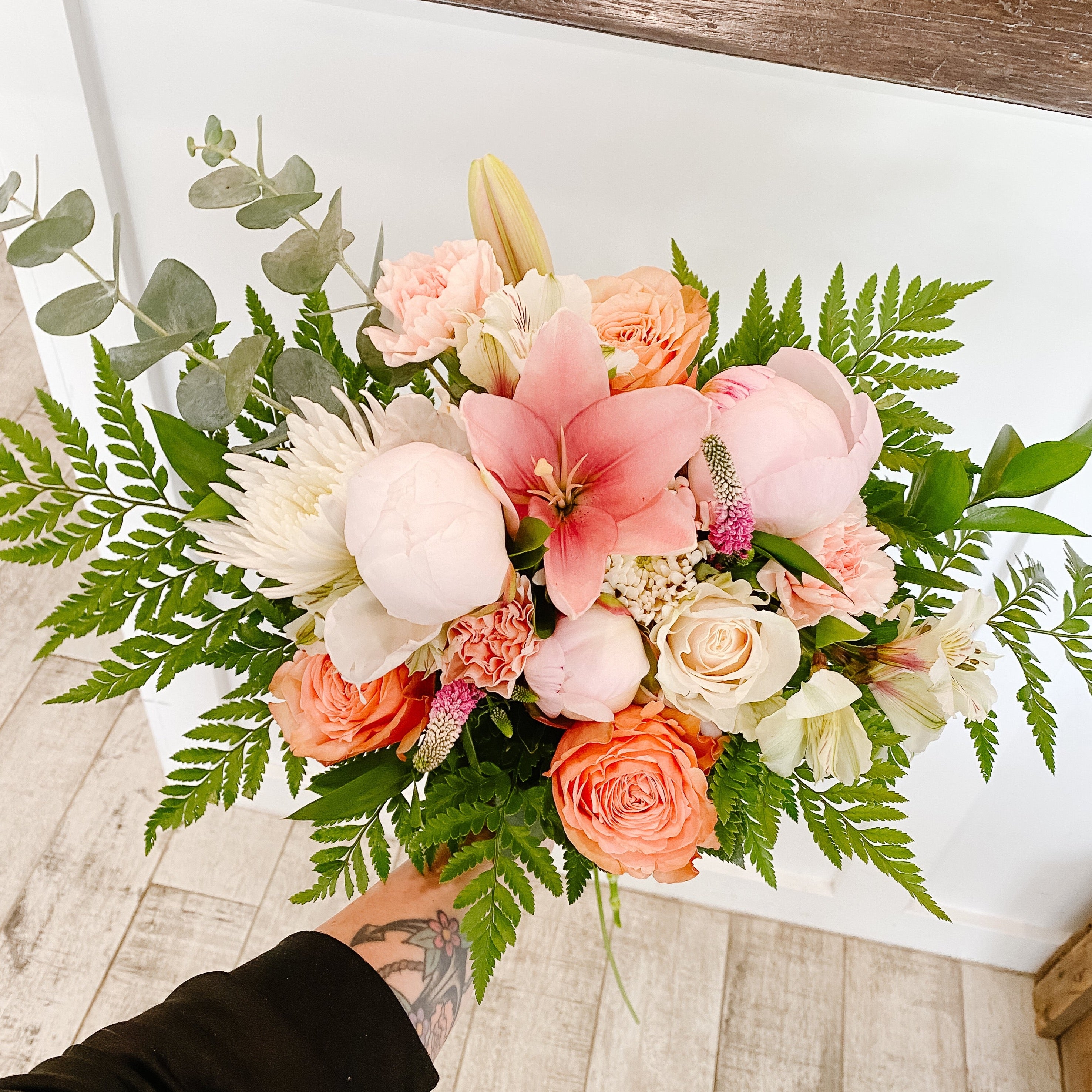 THE HARPER Pastel Loose Hand-Tied Bouquet