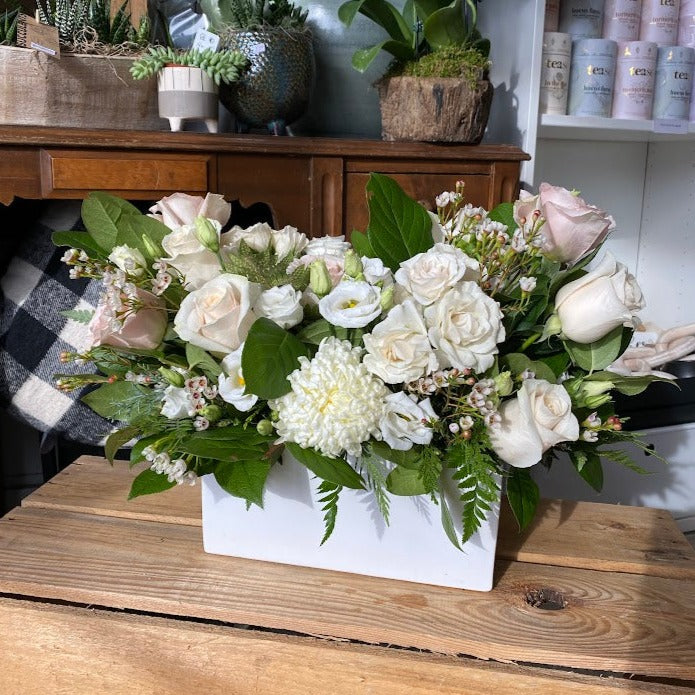 THE HARPER Pastel Arrangement