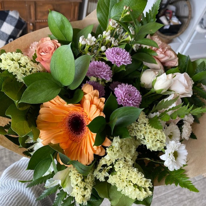 THE HARPER Pastel Loose Hand-Tied Bouquet