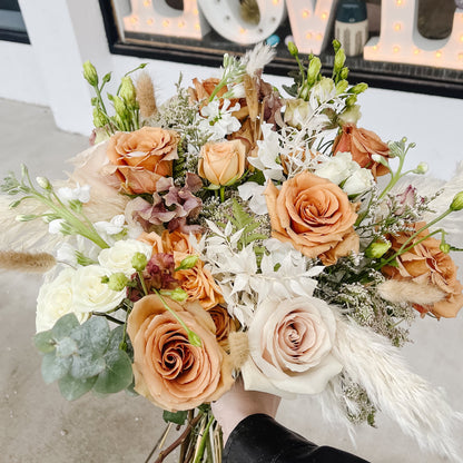 THE HARPER Pastel Loose Hand-Tied Bouquet