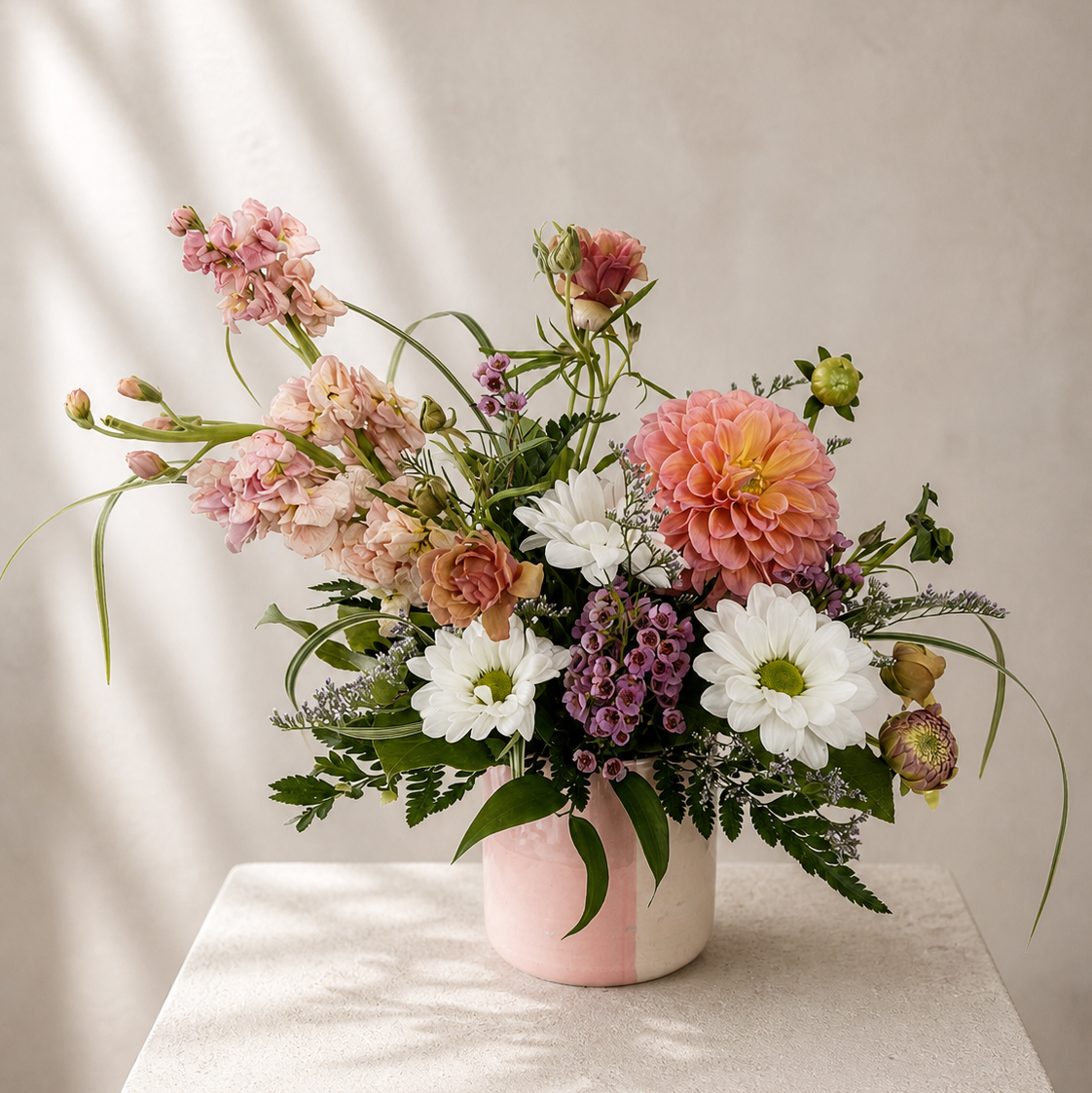 THE HARPER Pastel Arrangement
