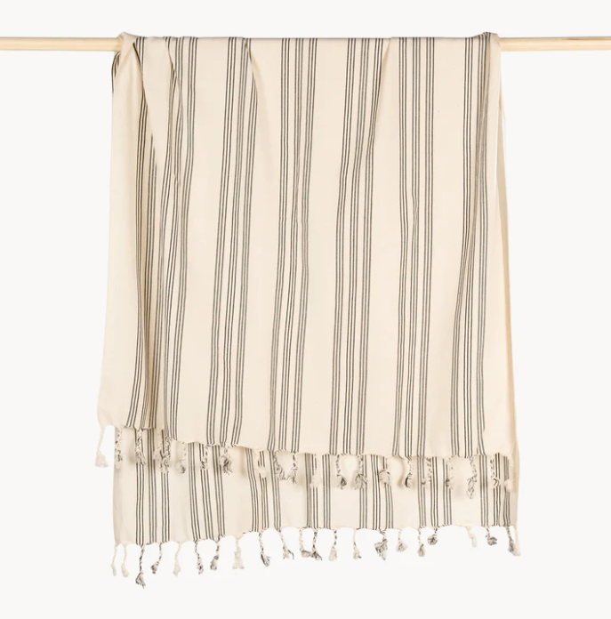 Aldo Towel & Wearable Throw